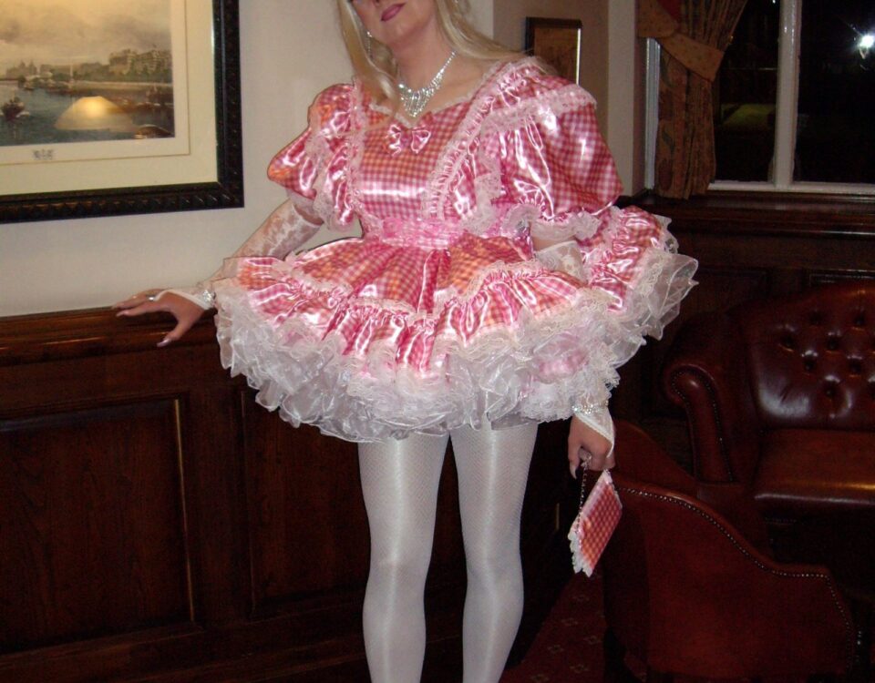 Mommy likes to dress up and treat her little sissy ike her dress up dollie